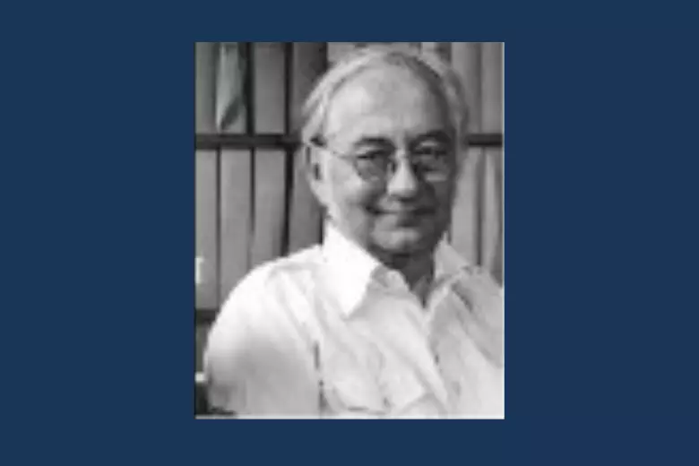 Black and white photo of  donald broadbent