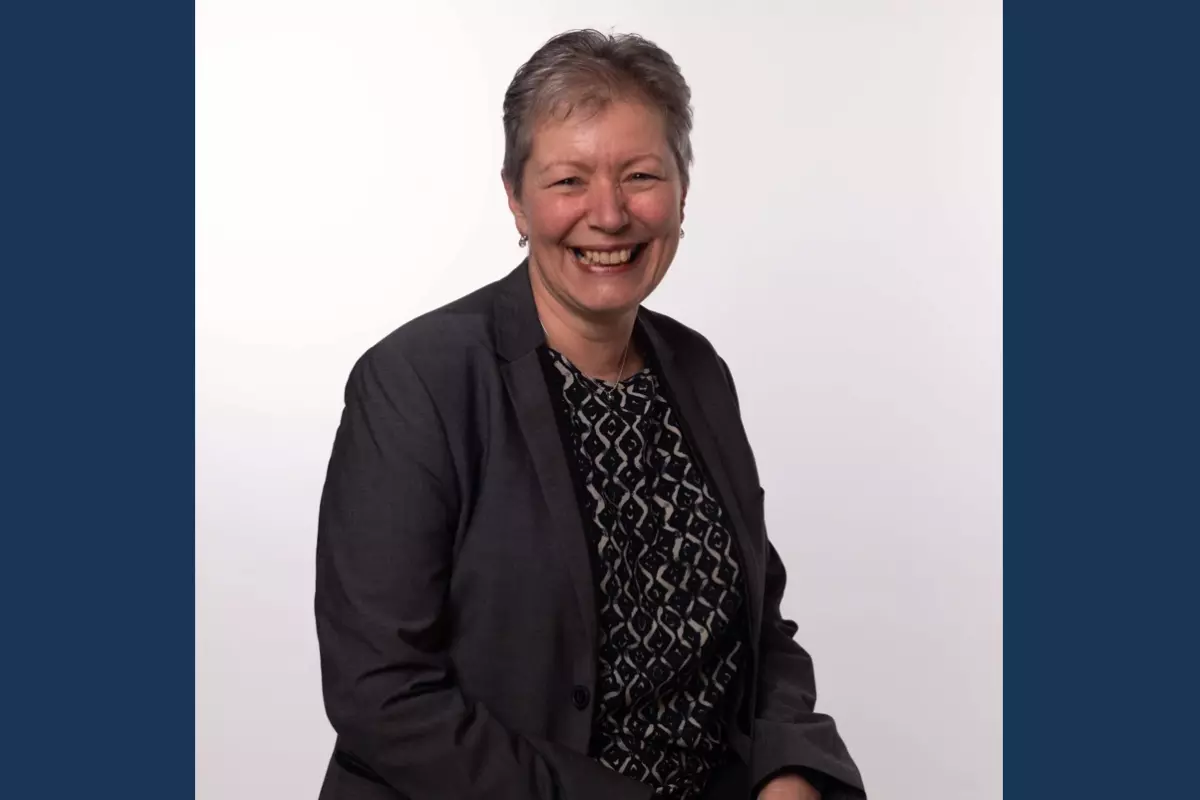 Photograph of Tracy Tompkins